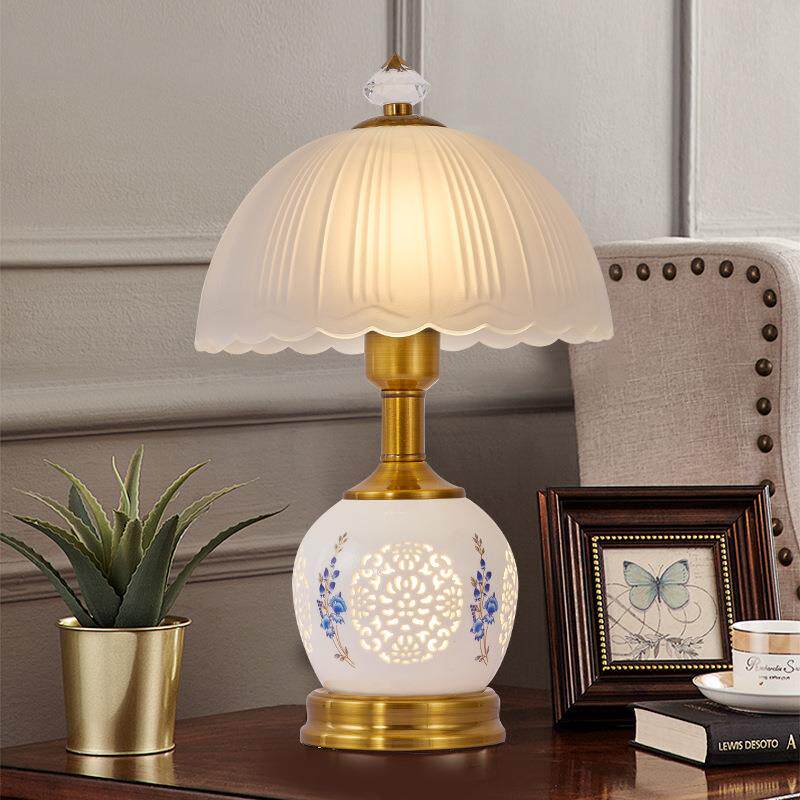 台灯卧室床头灯家用高级感复古简约美式中式轻奢陶瓷温馨氛围台灯