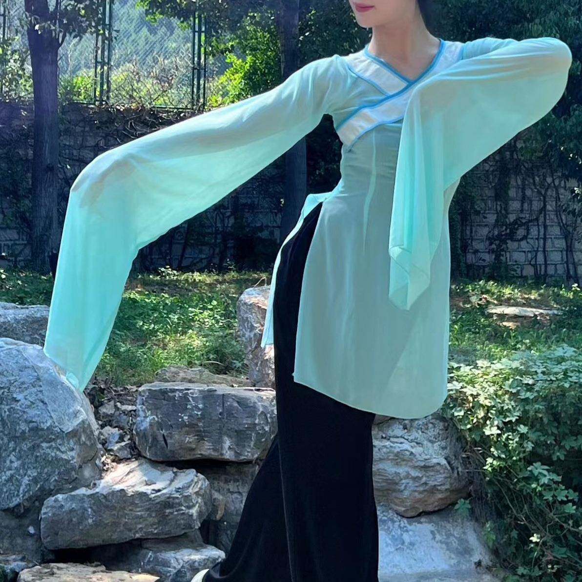 厂家直销古典舞蹈汉唐水袖练功服国学汉服基训服现代舞演出服新款