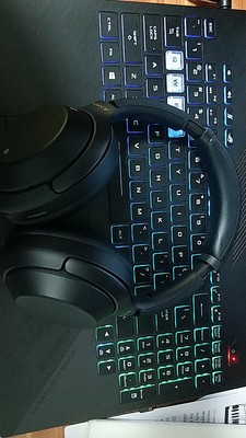 发烧们索尼wh1000xm3和bose700哪个好，索尼wh1000xm3和bose700优缺点区别，哪个音质更好