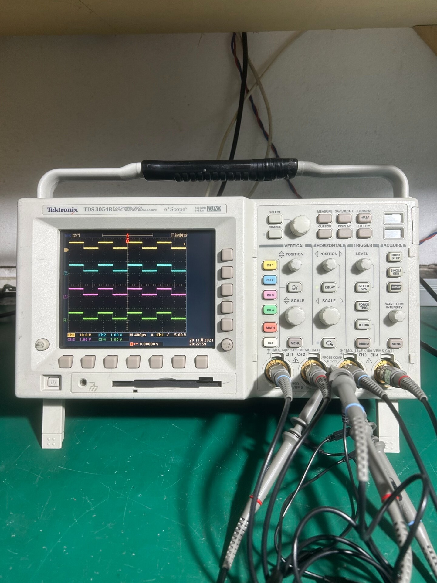 泰克TDS3054B示波器四通道，500MHz带宽，5GS/