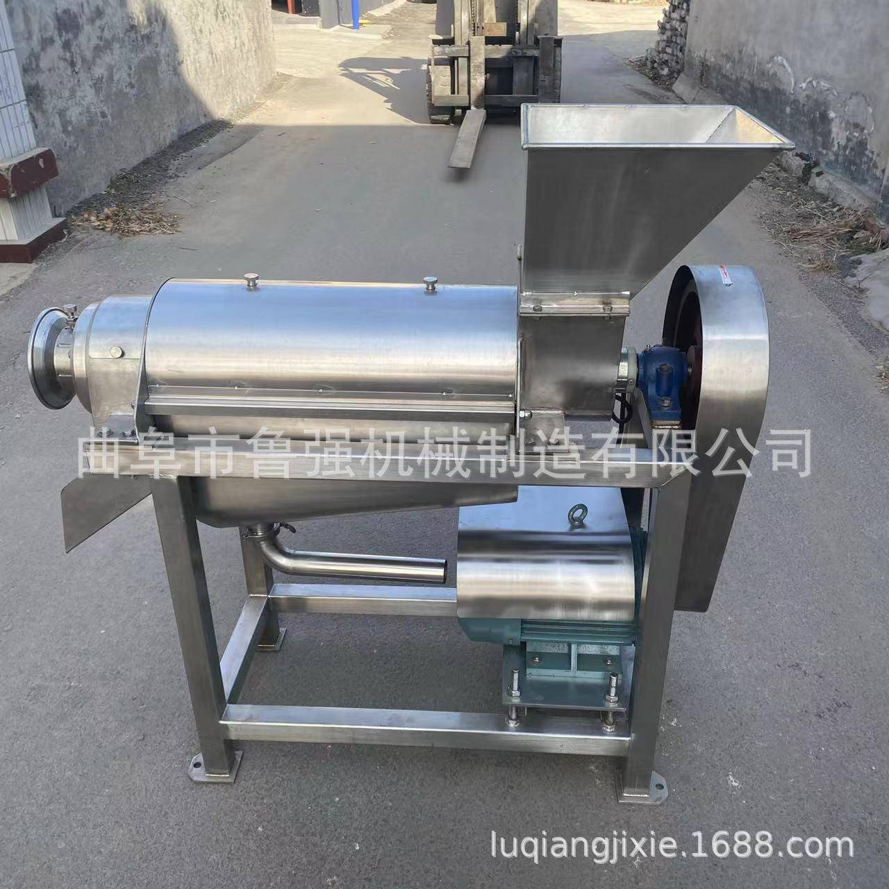 梨子切碎榨汁机500kg食品设备制造商刺梨榨汁取汁机螺旋压汁机