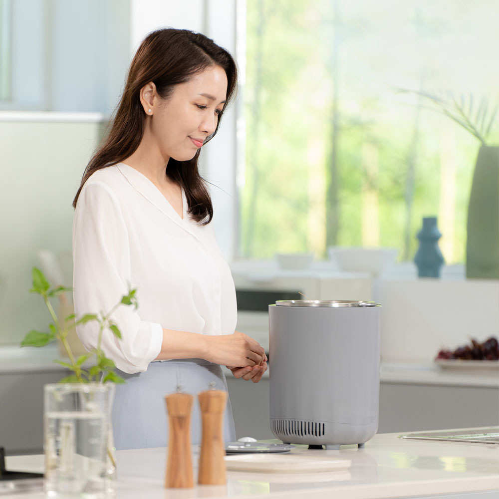 新款3.5L小型便捷式厨房垃圾桶家用厨余制冷垃圾桶防水大容量带盖
