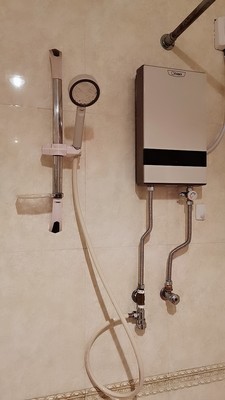 重磅评测:奥特朗电热水器怎么样?用后一个月真实反馈内幕