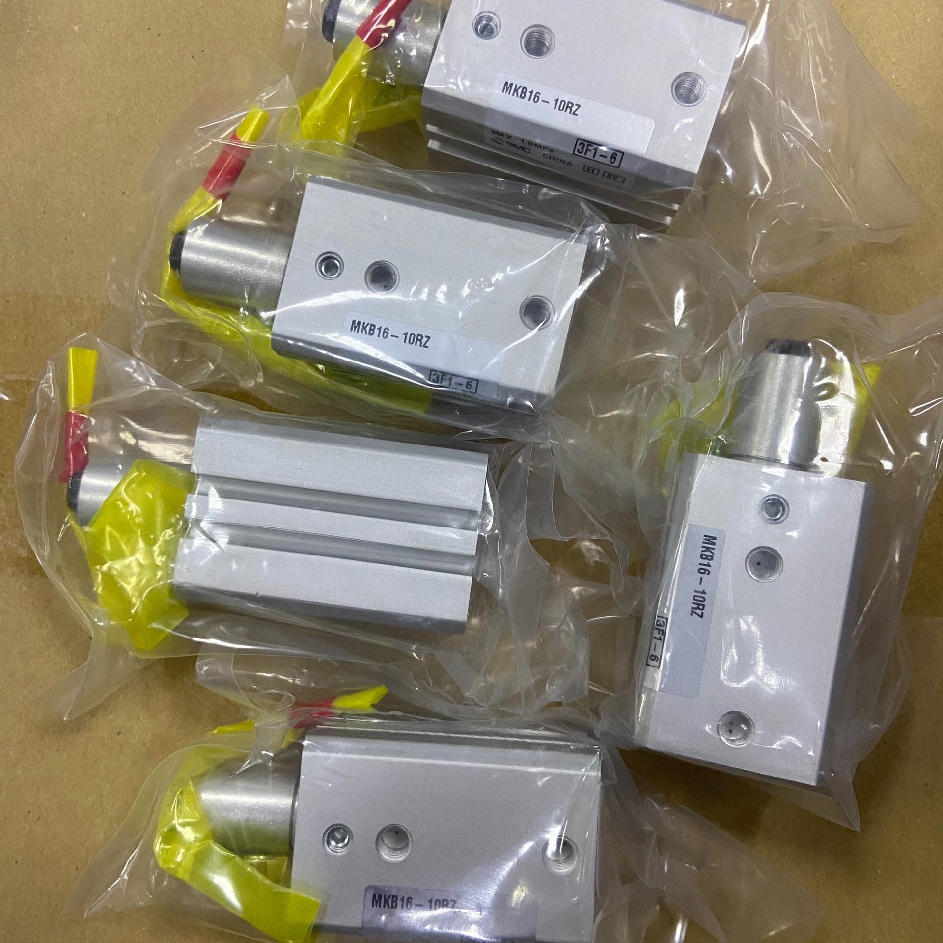 SMC原装气缸MKB16-10RZ MKB16-10LZ现货