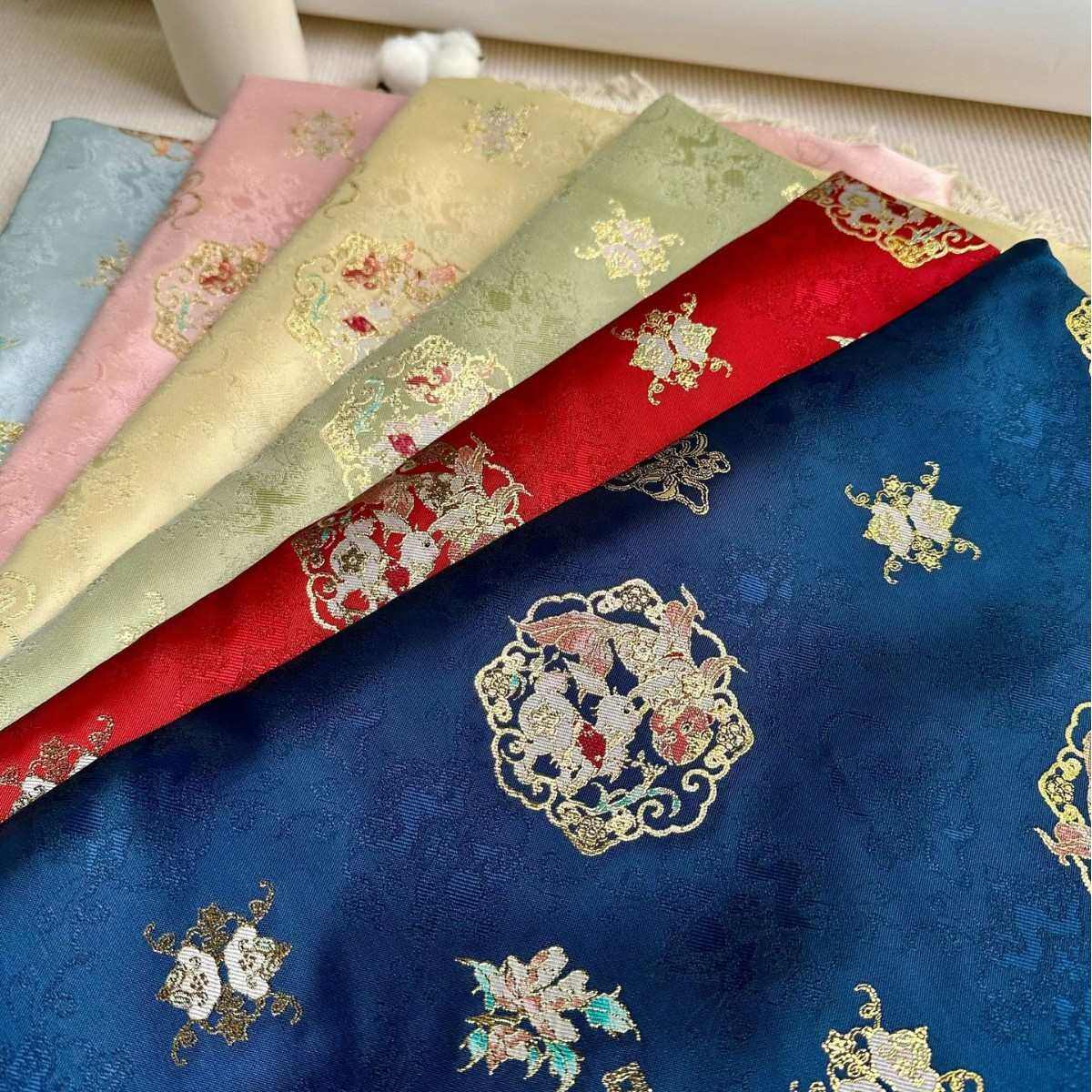 新款汉服布料比甲背心国风马面裙礼服色织提花织锦缎bjd面料9057,纺织面料/辅料/配套,服装花边,淘宝优惠券,粉丝福利购,淘宝优惠卷