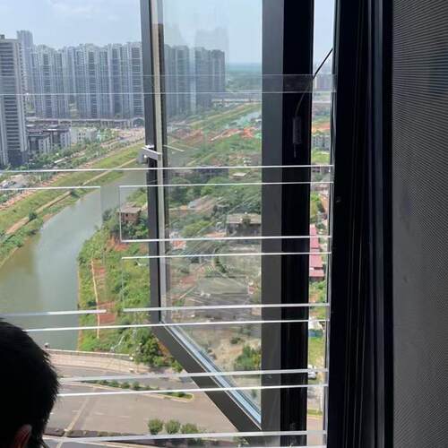 道格斯窗户防护栏高层透明PC隐形儿童防护网外开推拉系统窗防掉网