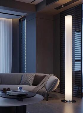 几乎设计中古复古客厅沙发Stylos落地灯圆柱设计师装软装搭配灯具
