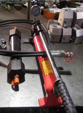 手动液压泵 使用压力35mpa 型号:ZXZZQ-40 库号：M410268