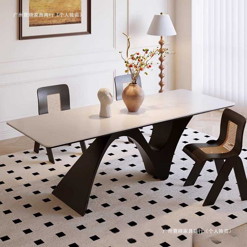 法式奶油风岩板餐桌长方形家用创意吃饭桌现代简约轻奢高级感餐台