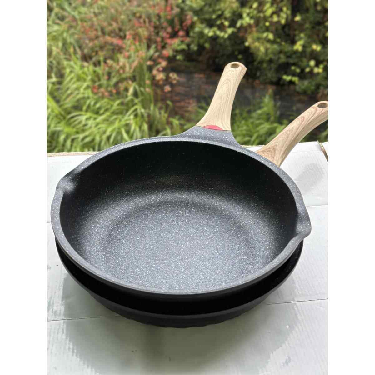 玉妈牌清关26/28/30/32cm加厚平板麦饭石煎锅不粘锅