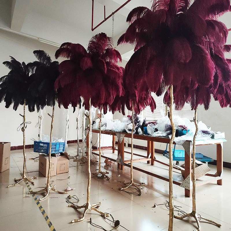 鸵鸟羽毛落地台灯全铜北欧网红客厅卧室款灯具