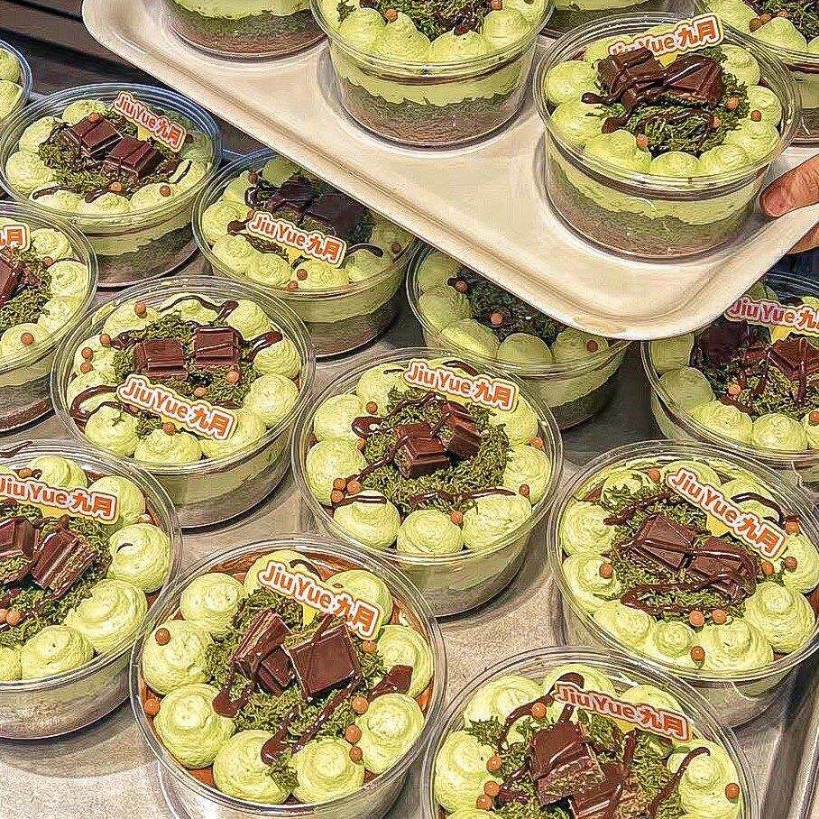 迪拜巧克力千层碗面包丝包装盒空盒包装纸盒子蛋糕盒抱抱卷打包盒