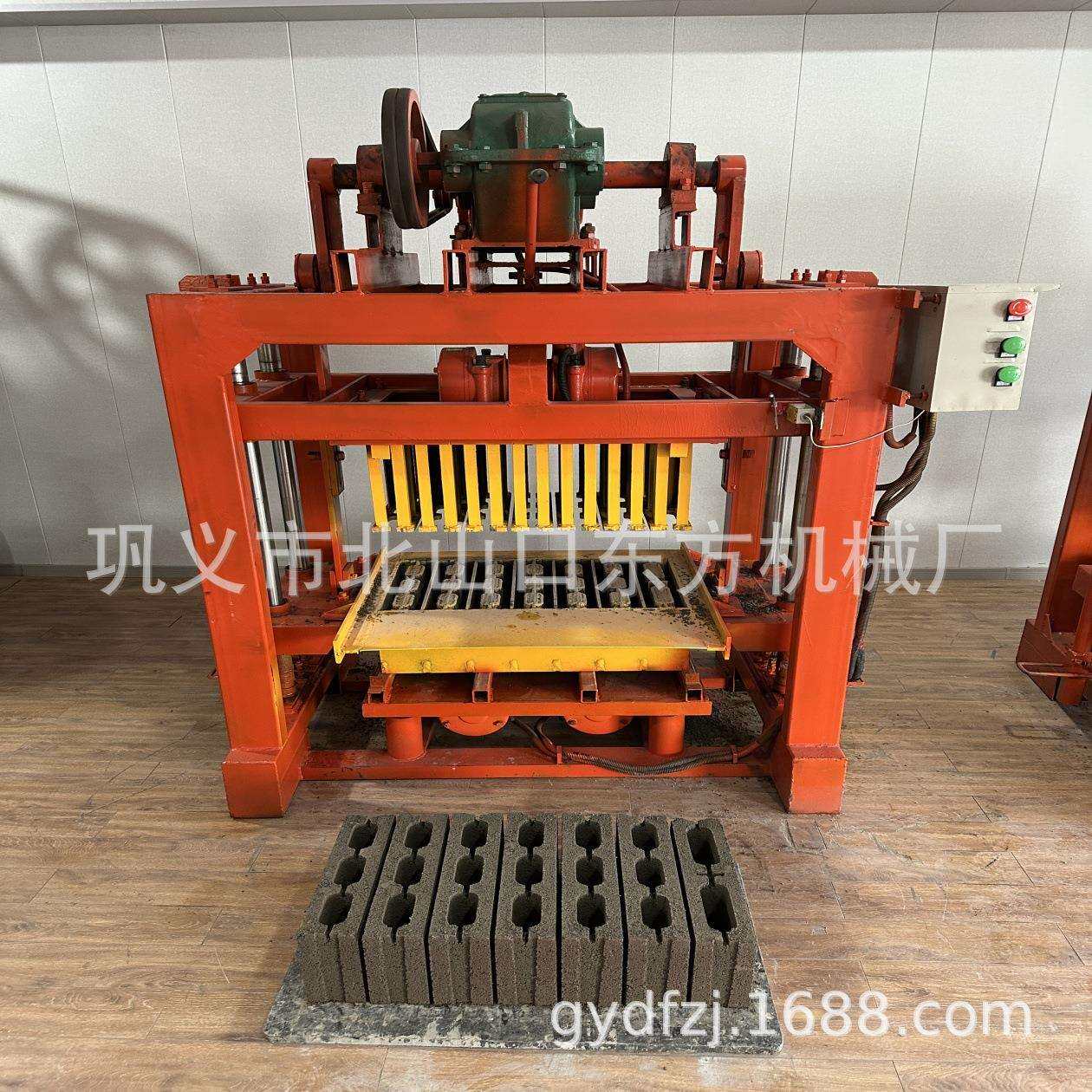 多模具小半自动水泥东方4-40制机混空凝土砌块砖机型垫块机心免烧