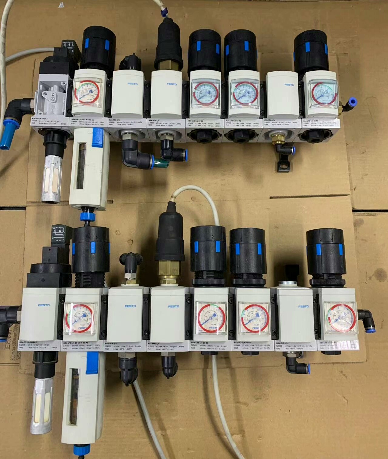 FESTO费斯托气源处理元件，有三组