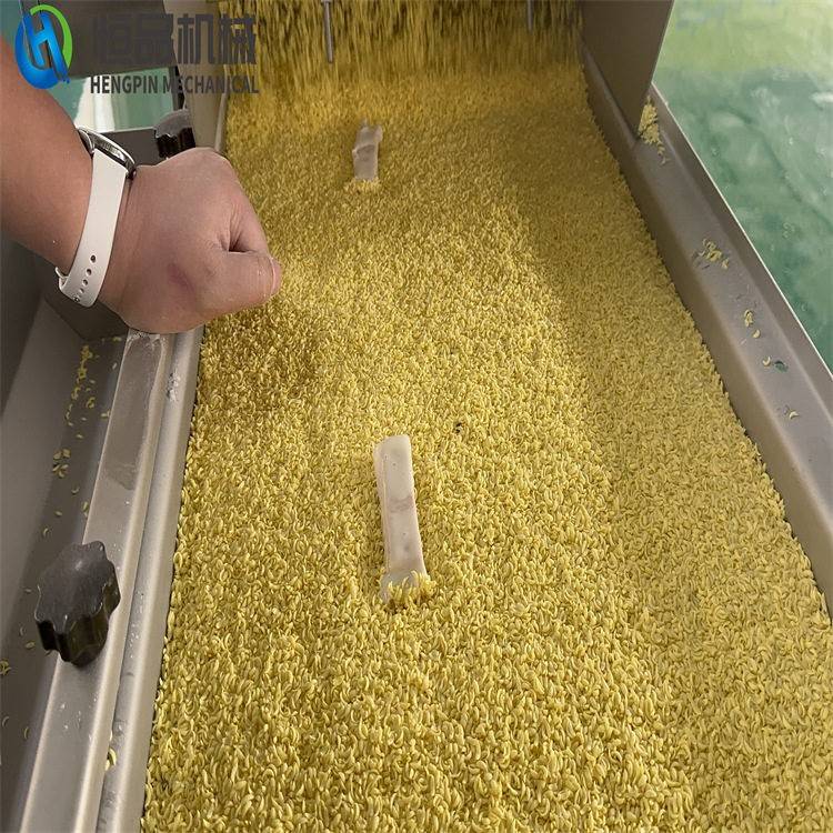 香芋地瓜丸裹糠机南瓜丸地瓜丸裹面包糠的机器全自动上糠机