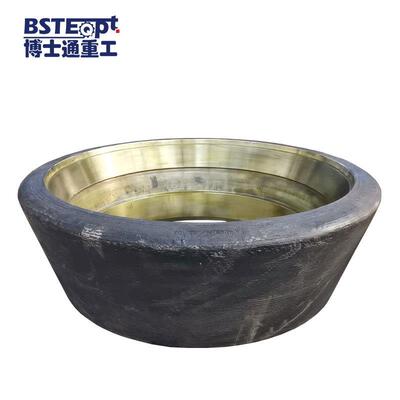专业供应TRM38.4 TRM5341立磨立磨修复服务，磨辊总成的辊套配件