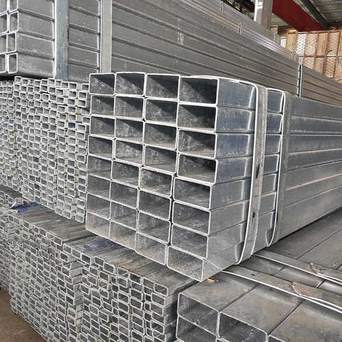 长沙现货100*200镀锌方管今日价格 q235b批发75方通钢材多少一吨