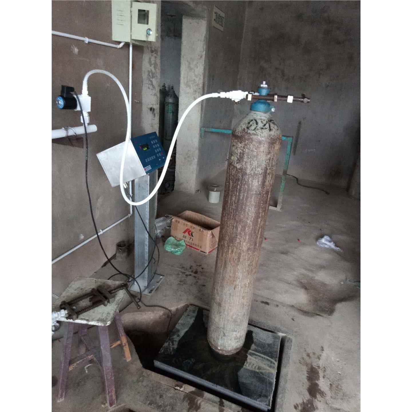 江苏苏州昆液化气20公斤的液体灌装秤全自站动气体灌0山GZC-HH装