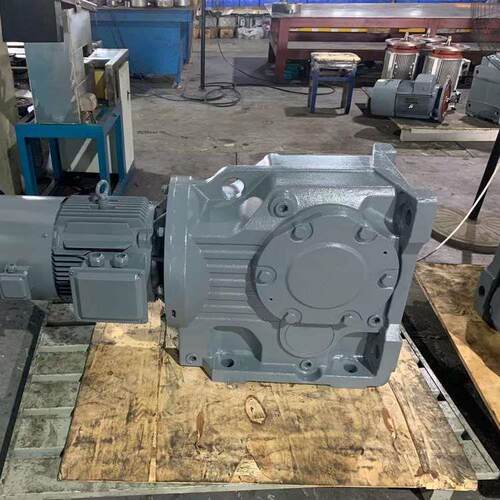 FA37-Y0.55KW-NA60M1 减速牙箱 ZDY160螺旋减速机