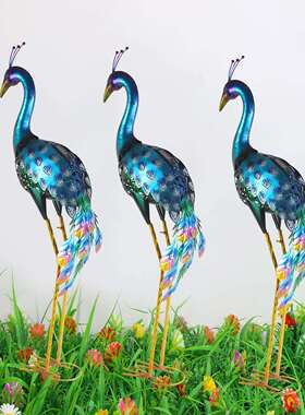 热卖铁艺孔雀太阳能立体灯适合花园草坪户外庭院装饰金属工艺品