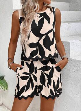 Two-piece women's black-and-white leaf pattern print