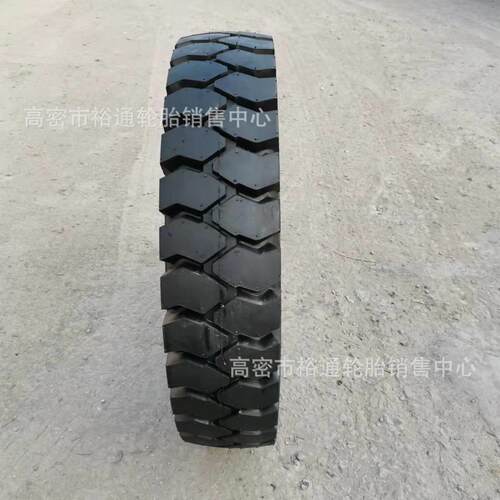 工程矿山用翻斗车轮胎7.50-16农用三轮车拖车轮胎8.25-16两大块