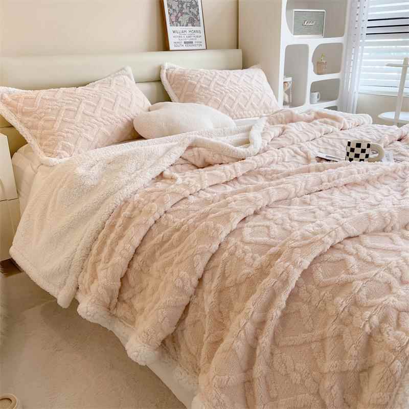 塔芙绒毛毯午睡毯冬季加厚羊羔绒毯子纯色春秋盖毯珊瑚绒毯