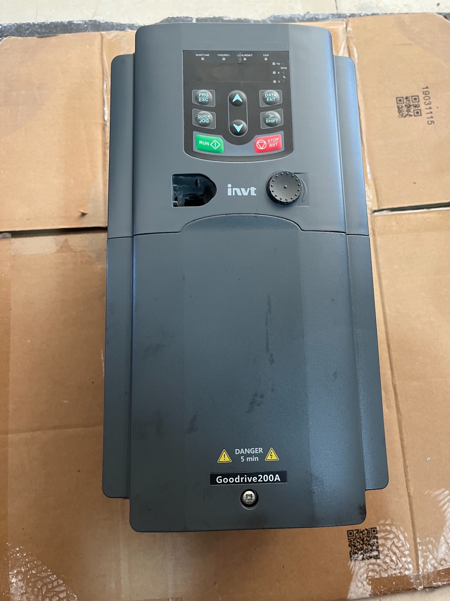 英威腾GD200A-7R5G/011P-4 7.5/11KW