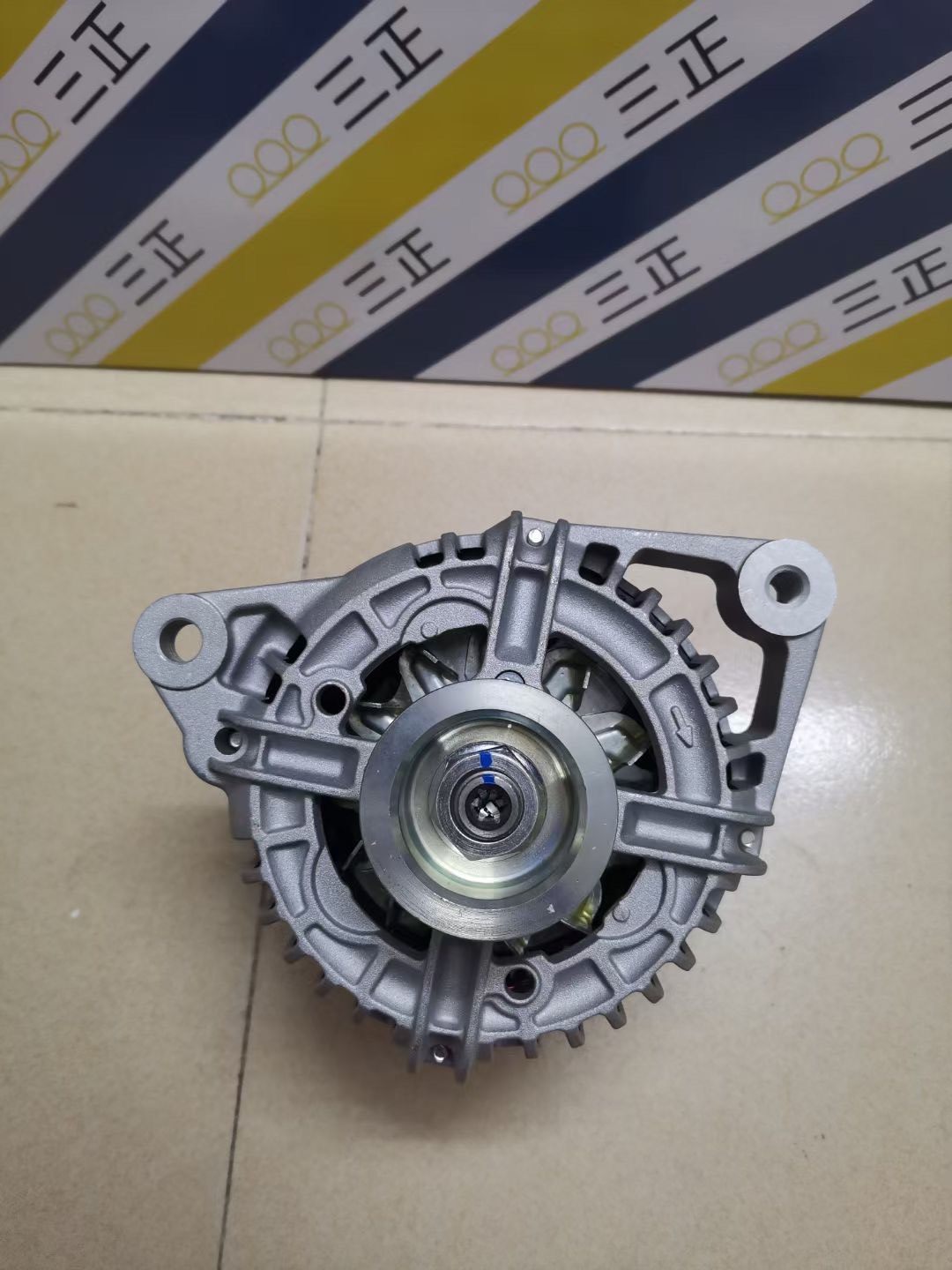 适用于保时捷卡宴3.4L发电机99760302202保时捷9