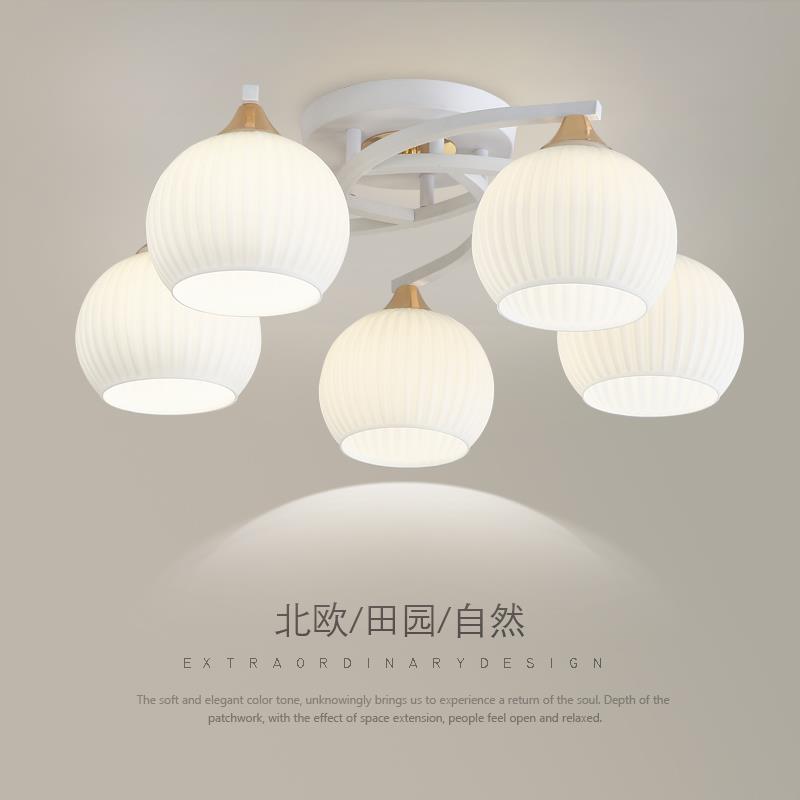 餐厅吊灯法式奶油风个性创意网红卧室灯新款现代简约家用新房灯具