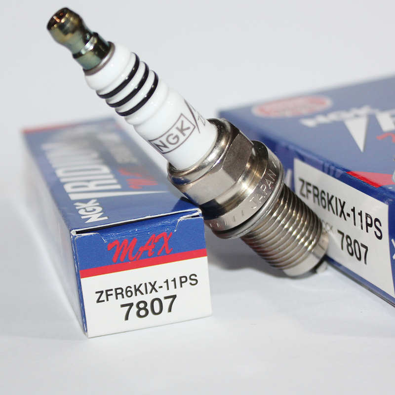 NGK铱铂金火花塞ZFR6KIX-11PS 7807适用于雅阁奥德赛RB1 RB2 K24A