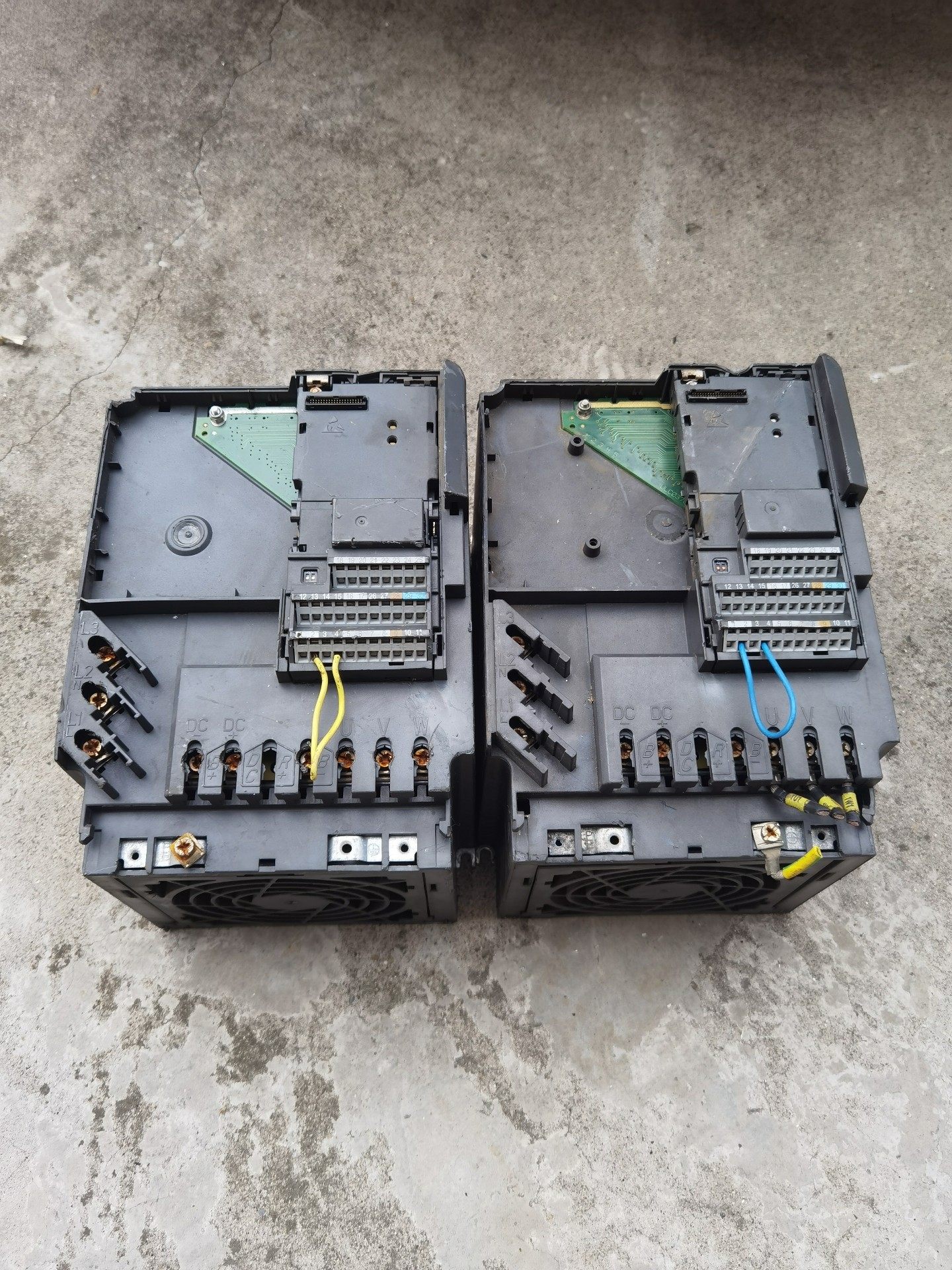 11kw西门子变频器6SE6440-2AD31-1CA1详见