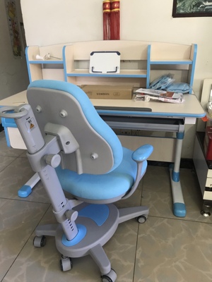 目前看来真假揭秘:跟风入手Palmer帕默儿童学习桌椅后悔了?真相到底怎么样?