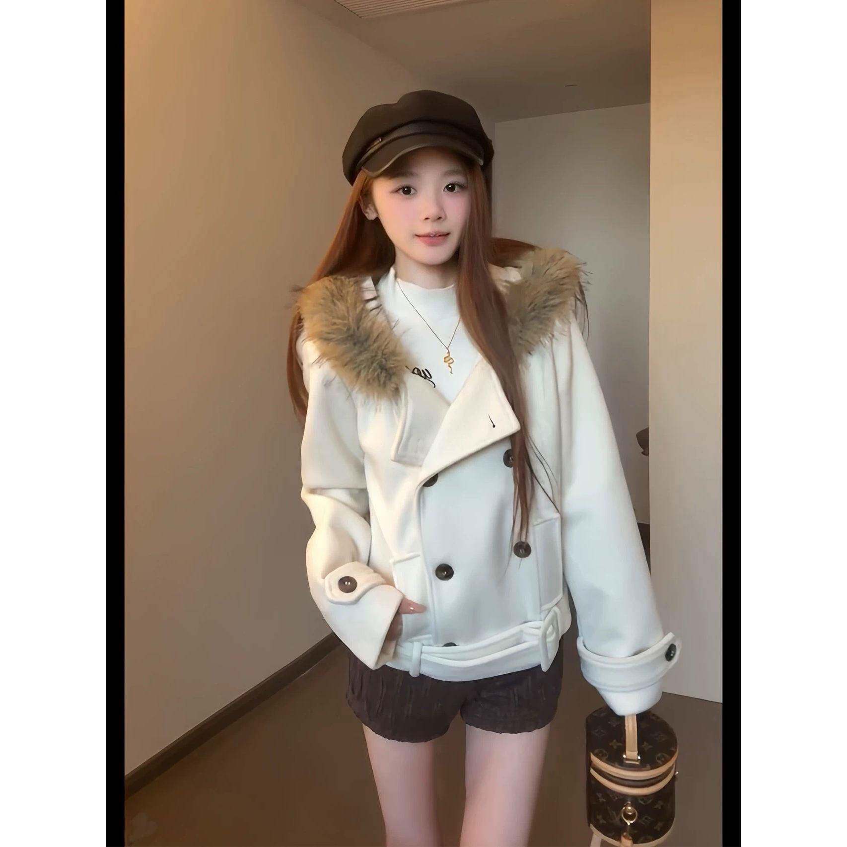 鬼马少女连帽毛领短款毛呢外套秋冬学院风巨好看收腰加厚呢子大衣