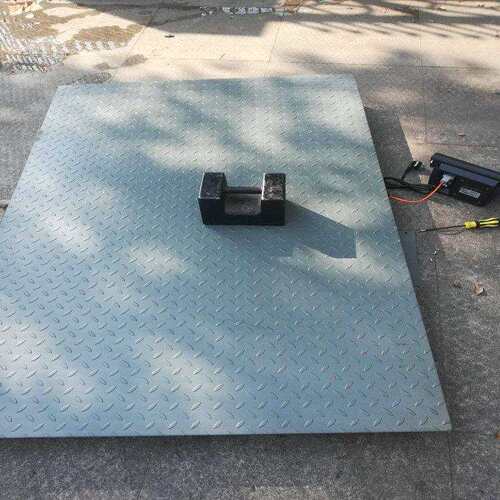 泊头市1.5*2m电子秤3吨价格 3000kg电子地秤三吨平台秤多少钱一台