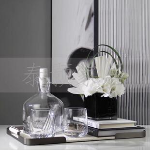 现代简约客厅玄关柜花艺托盘水晶酒具醒酒器样板间酒柜装 饰摆件