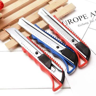 Utility knife with thickened blades, stainless steel handle,
