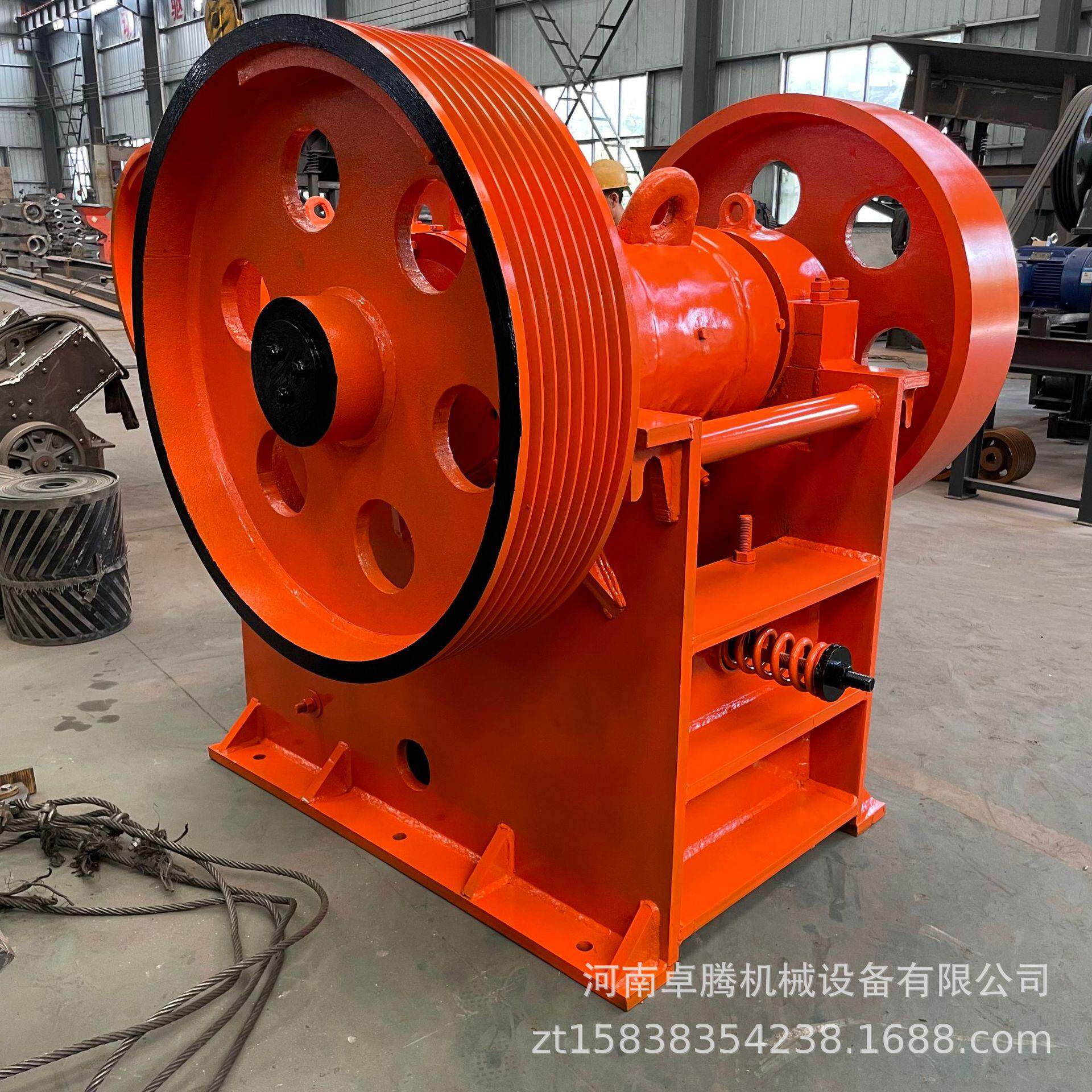 大型鹅卵石建筑垃圾鄂式破碎机粗碎鄂式破碎机混凝土水泥块粉碎机