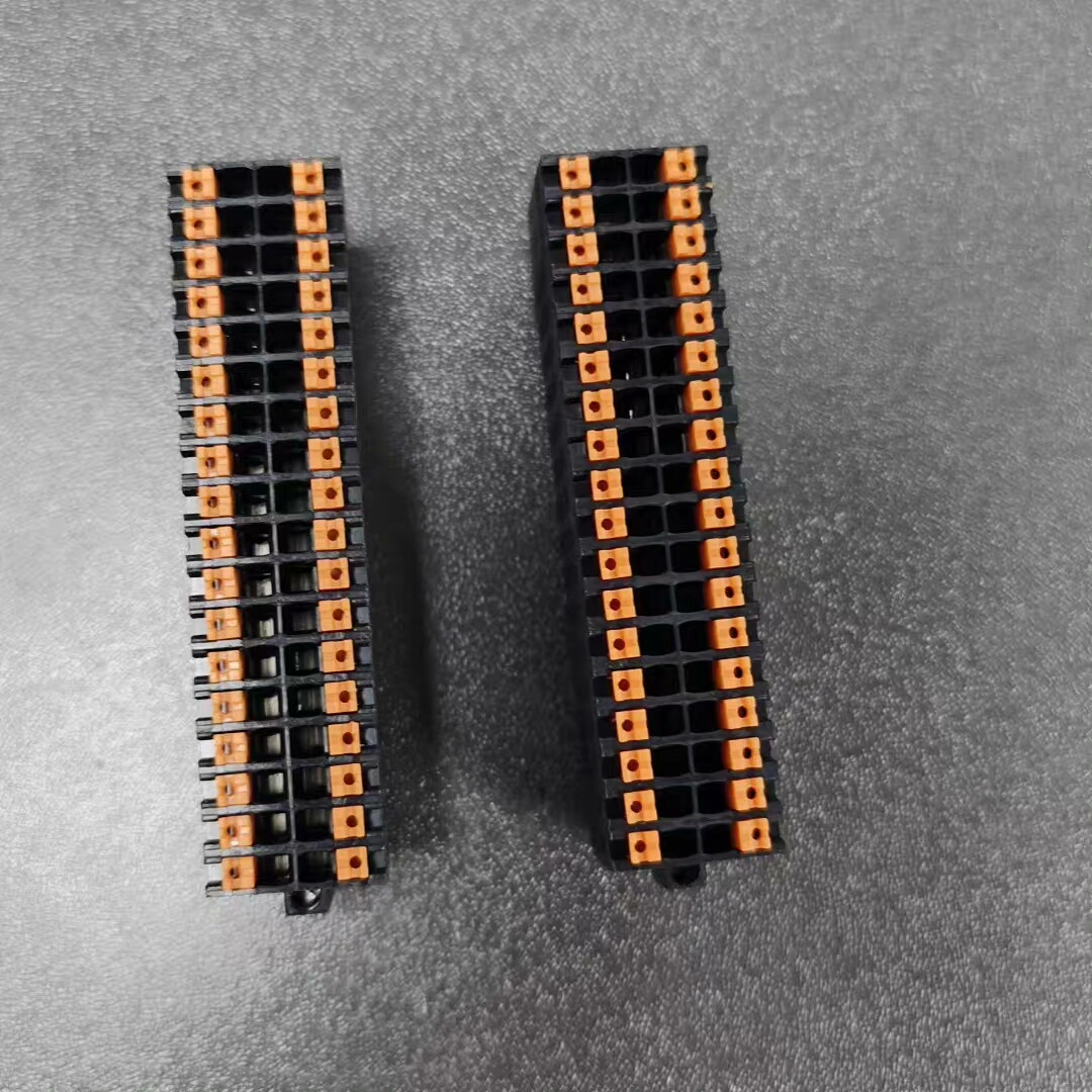 全新美国NI 9974 接​线​盒​插头)NI 9205/9