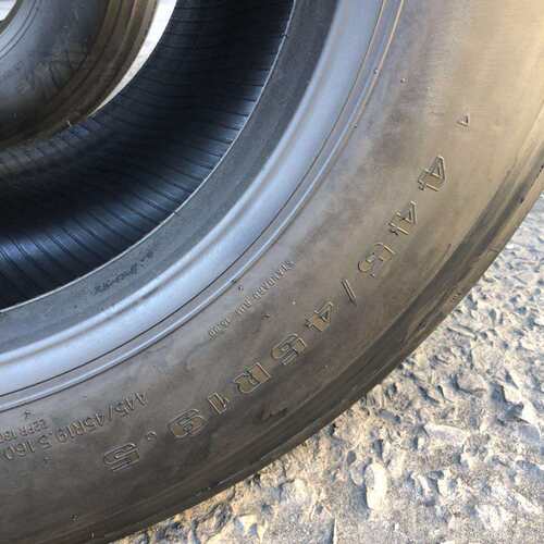供应18R19.5真空卡车轮胎 445/45R19.5 全钢拖车卡车轮胎