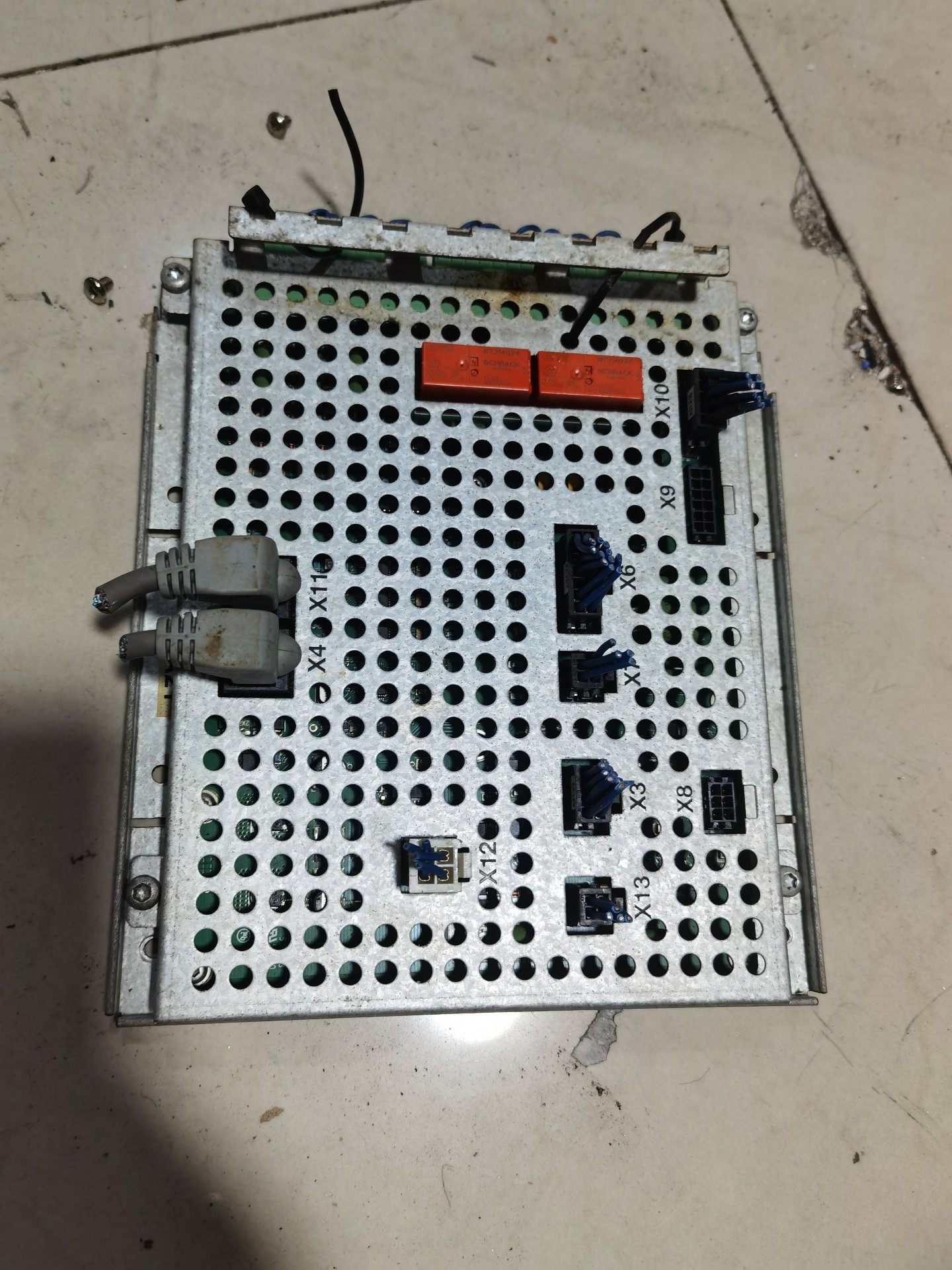 ABB机器人安全板，DSQC400，实物图，现货包好