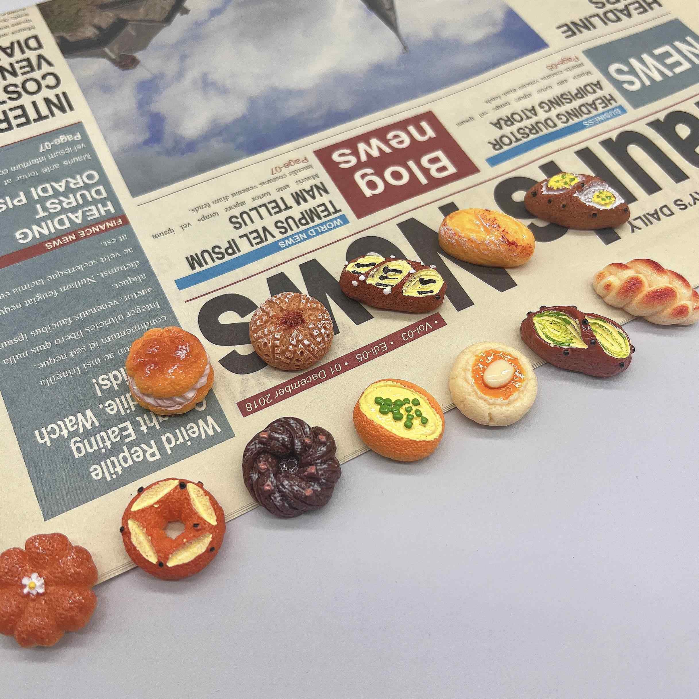 食玩仿真迷你法式碱水面包点心过家家迷你食物摆件娃娃屋模型玩具