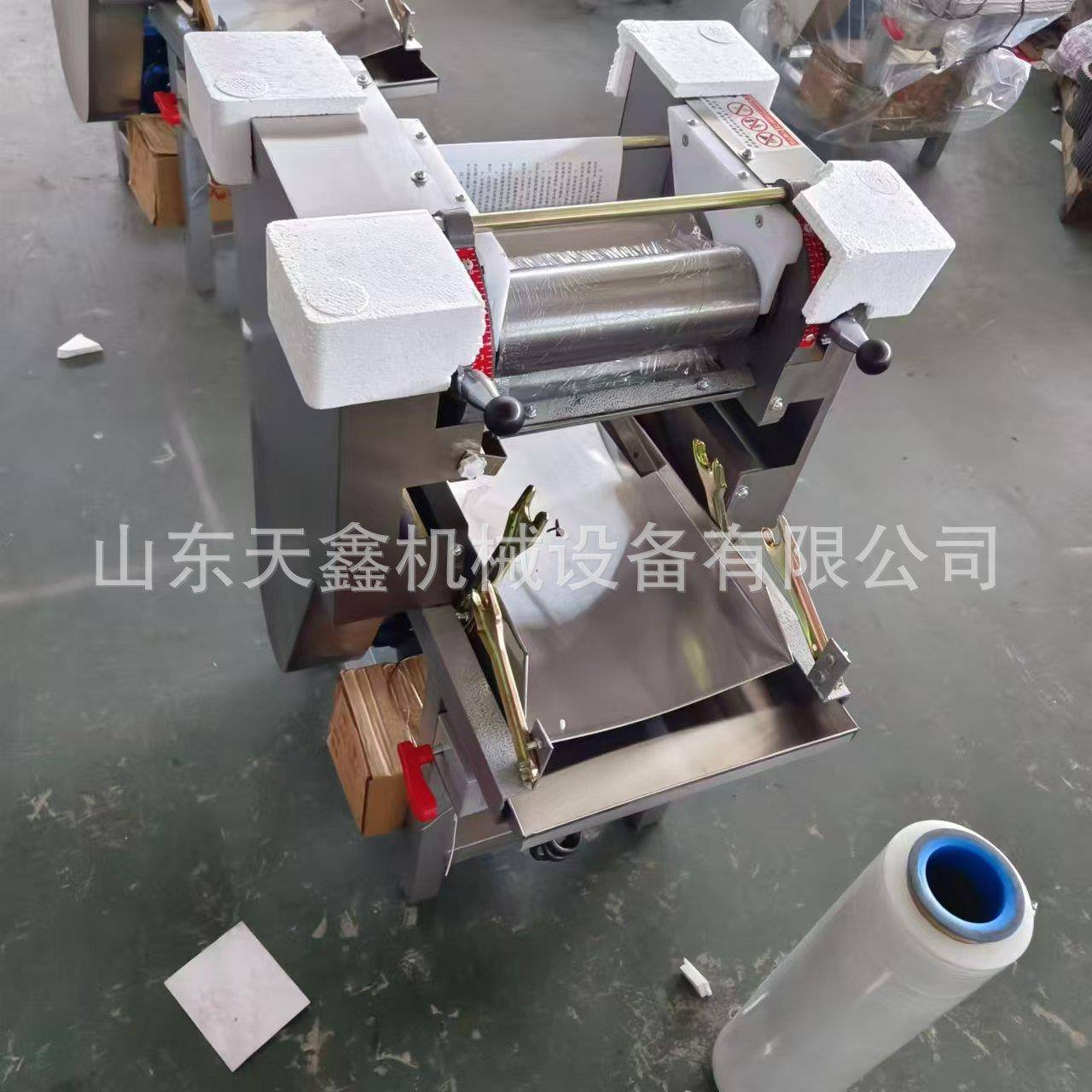 压鲜面条机家用面条机食堂面条机玉米面面条机食堂用压皮机面条机