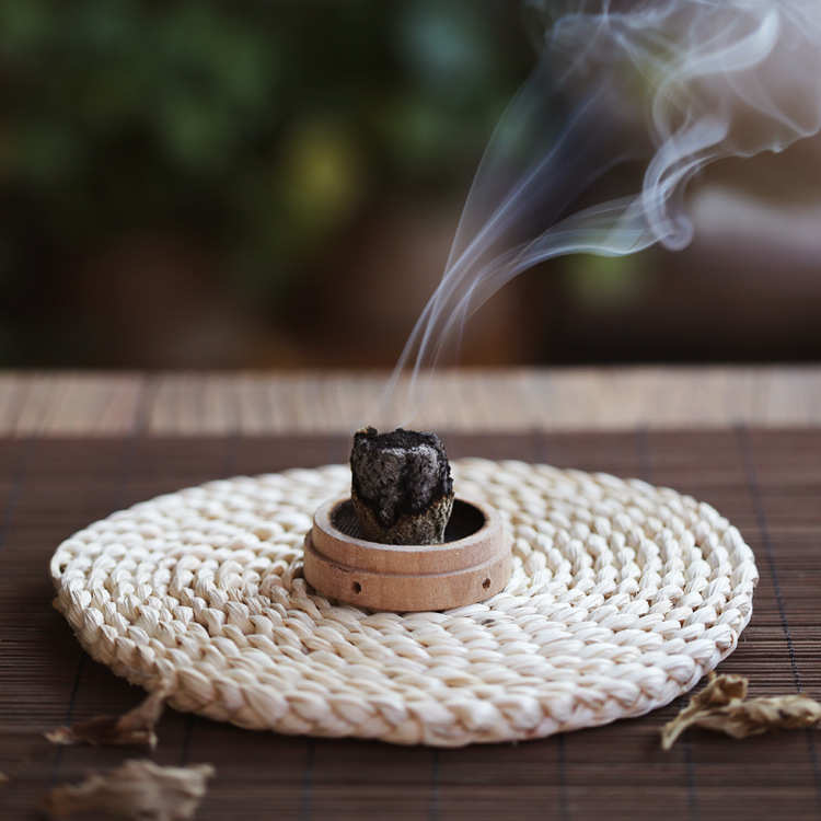 归朴石磨艾柱1.8×2.7cm三年陈手工初级温灸艾绒艾条厂家批发直供