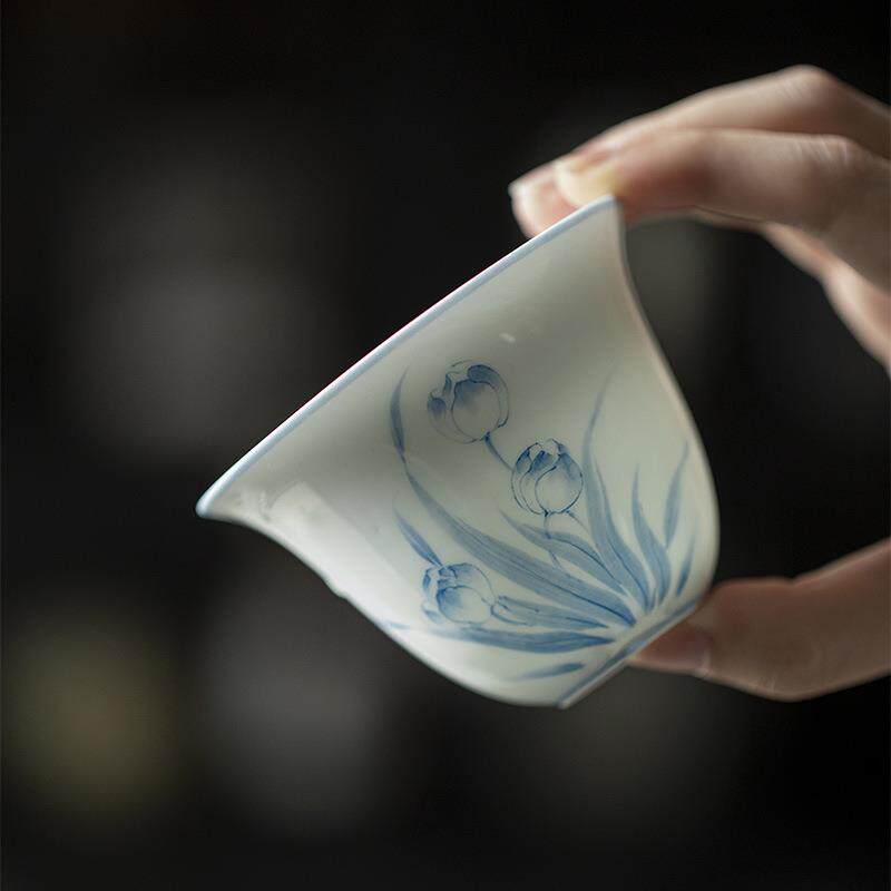 青己 玉泥白瓷手绘青花盖碗 郁金香釉下彩陶瓷文人泡茶碗家用茶碗