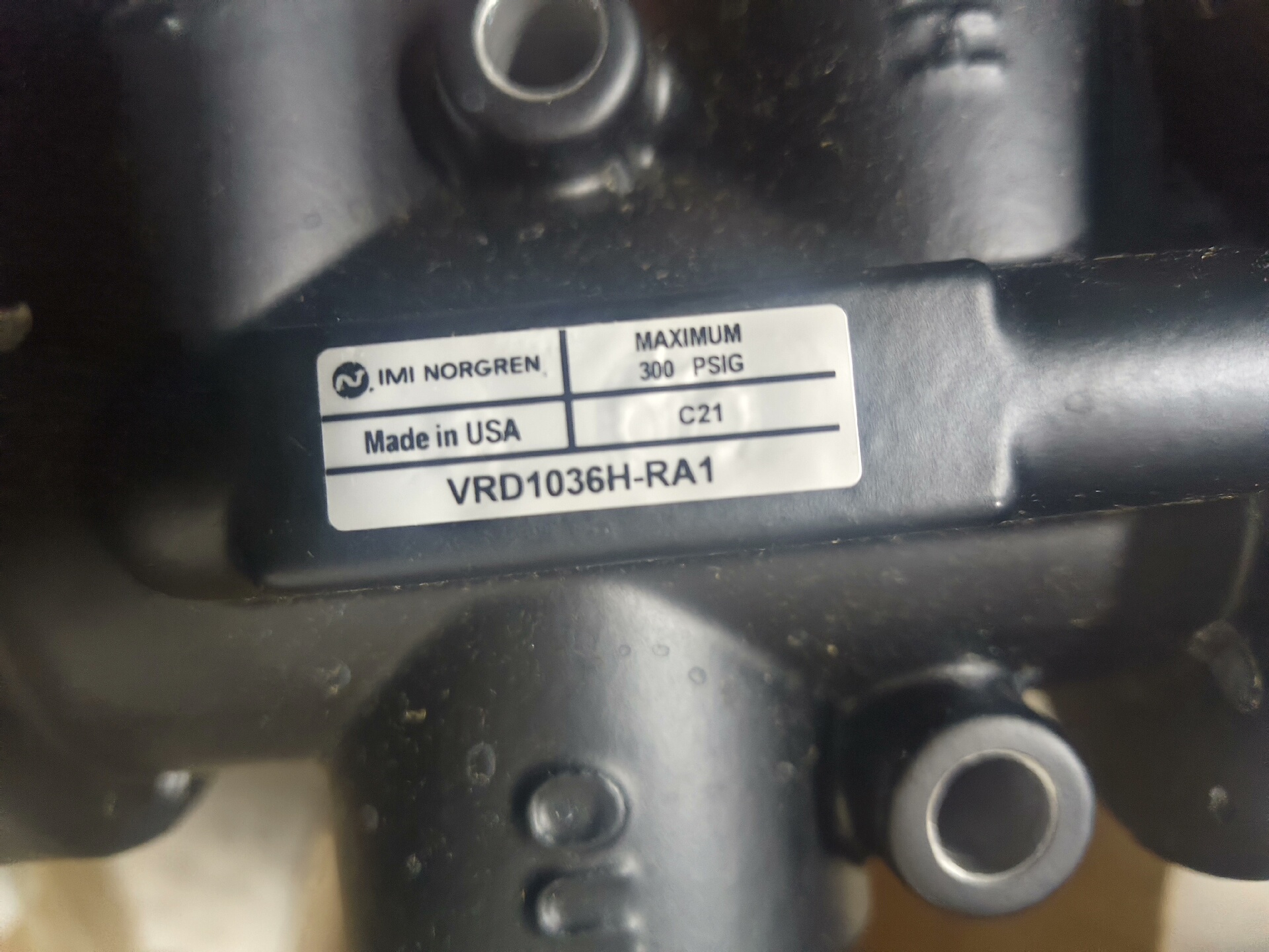 全新诺冠气控阀VRD-1036H-RA1，全新原装未使用