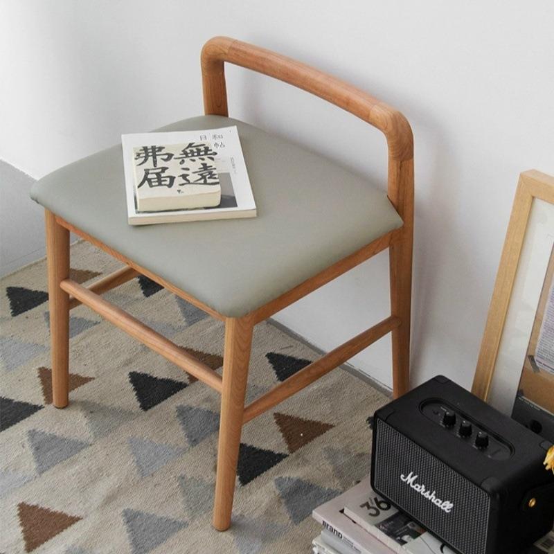 北欧矮凳梳妆凳现代简约软坐垫日式小凳子卧室实木樱桃木化妆凳