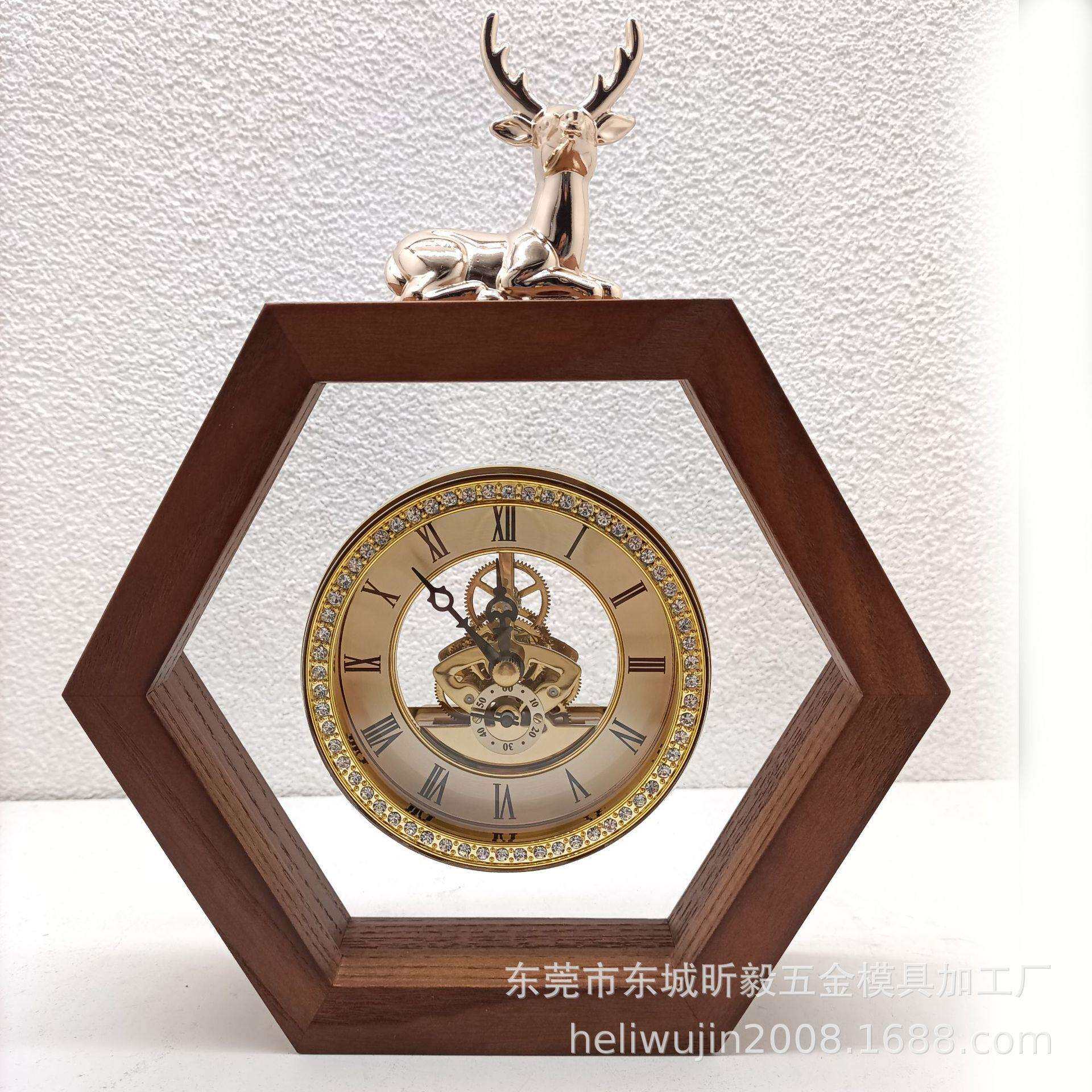 简约时钟摆台,胡桃色水曲柳实木外框镶钻机芯摆台时钟