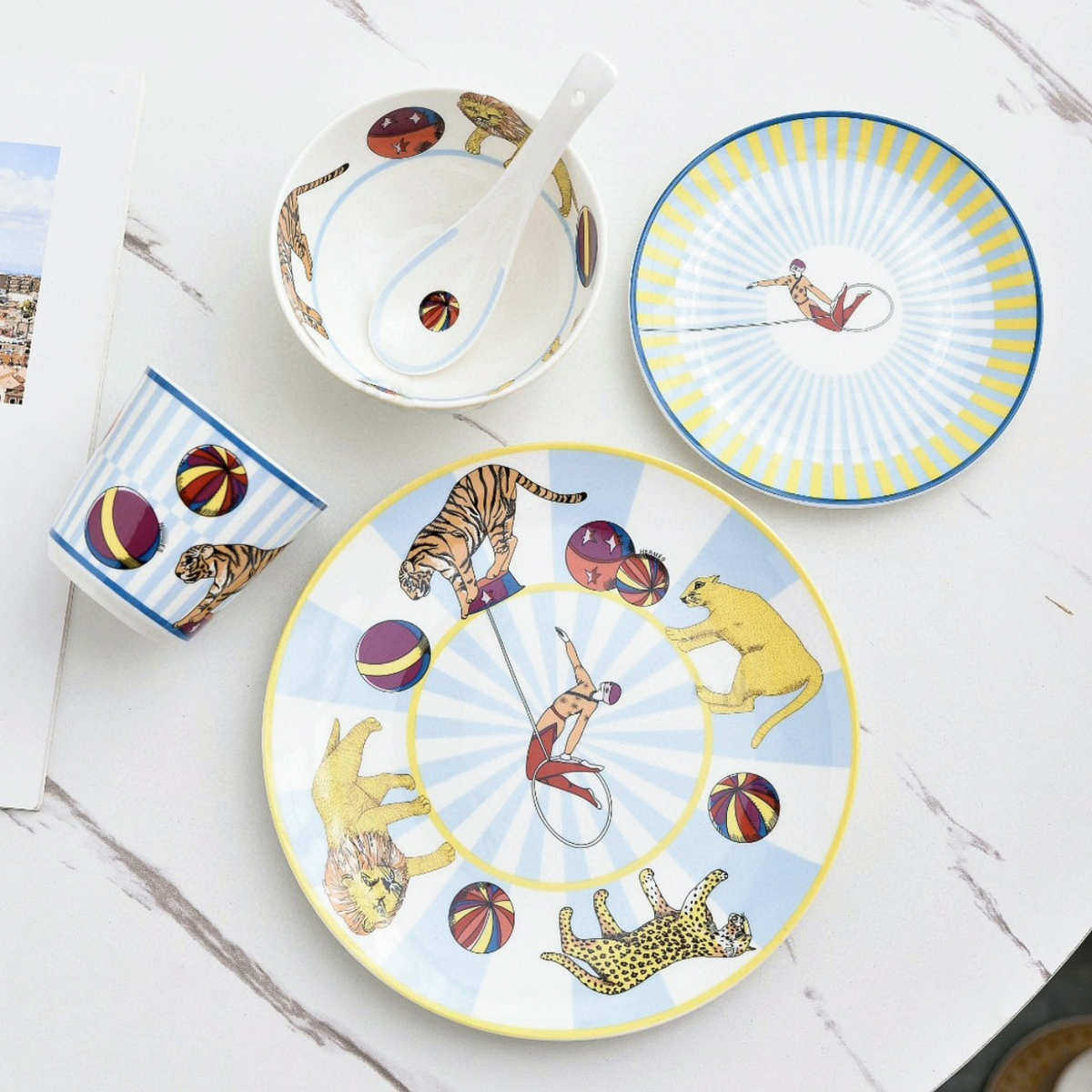 盘子餐具杯子点心盘家儿爱马碗盘创意马戏团骨瓷卡通童可爱套装