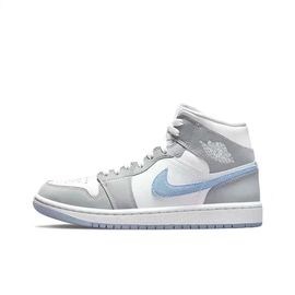 nike耐克airjordan1冰蓝，小烟灰女中帮复古篮球鞋bq6472-105